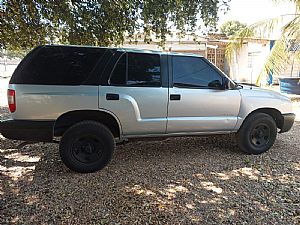 S10 Blazer Advantage 2.4 2009/2010 em Cuiabá - MT