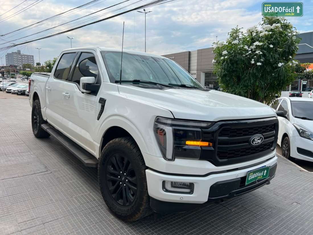 FORD F-150 Lariat Black 4x4 5.0 V8 2024/2024 — foto 2 de 9
