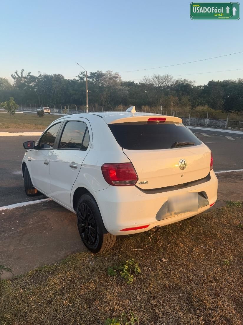 VOLKSWAGEN Gol 1.0 Mi 4P Total Flex 2013/2014 — foto 9 de 13