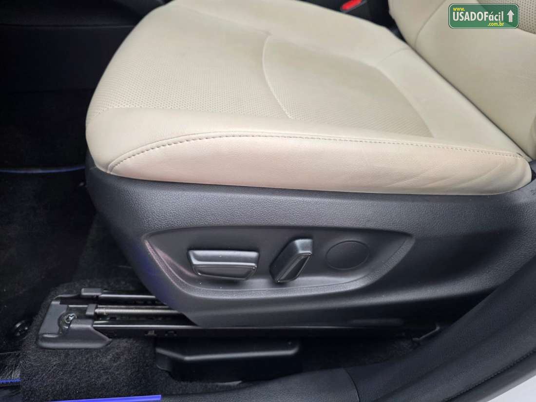 TOYOTA Corolla Cross XRX 1.8 Automático Híbrido 2025/2026 — foto 21 de 33