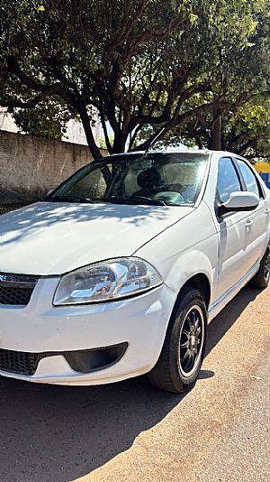 Siena El Fire Flex 2015/2016 em Cuiabá - MT