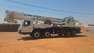 Guindaste Xcmg 35 K5 Cap. 35t Alcance 54 Metros 2007/2007 em Rondonópolis - MT