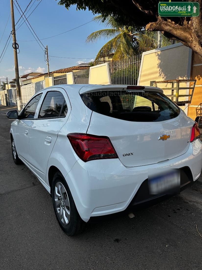 CHEVROLET/GM Onix Hatch LT 1.0 Mecânico Flex 2019/2019 — foto 4 de 12