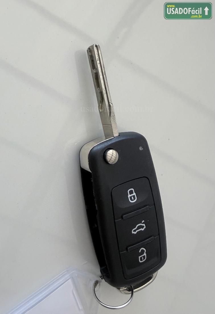 VOLKSWAGEN Voyage Trendline 1.6 Total Flex 2015/2016 — foto 13 de 13
