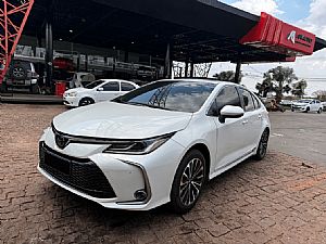 Corolla Altis 2.0 2024 Automático Flex 2023/2024 em Várzea Grande - MT