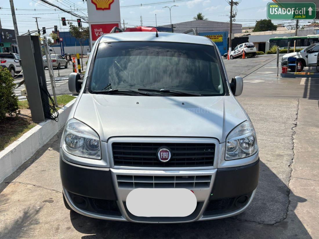 FIAT Doblo Essence 1.8 Flex 5P 2016/2017 — foto 2 de 9