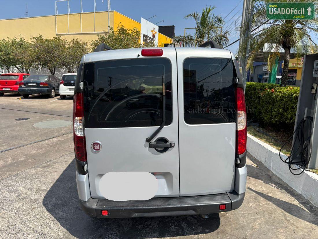 FIAT Doblo Essence 1.8 Flex 5P 2016/2017 — foto 5 de 9