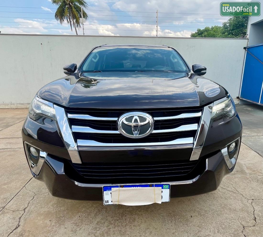 TOYOTA Hilux SW4 SRX 2.8 4x4 TDI Automático Diesel 2016/2016 — foto 2 de 9