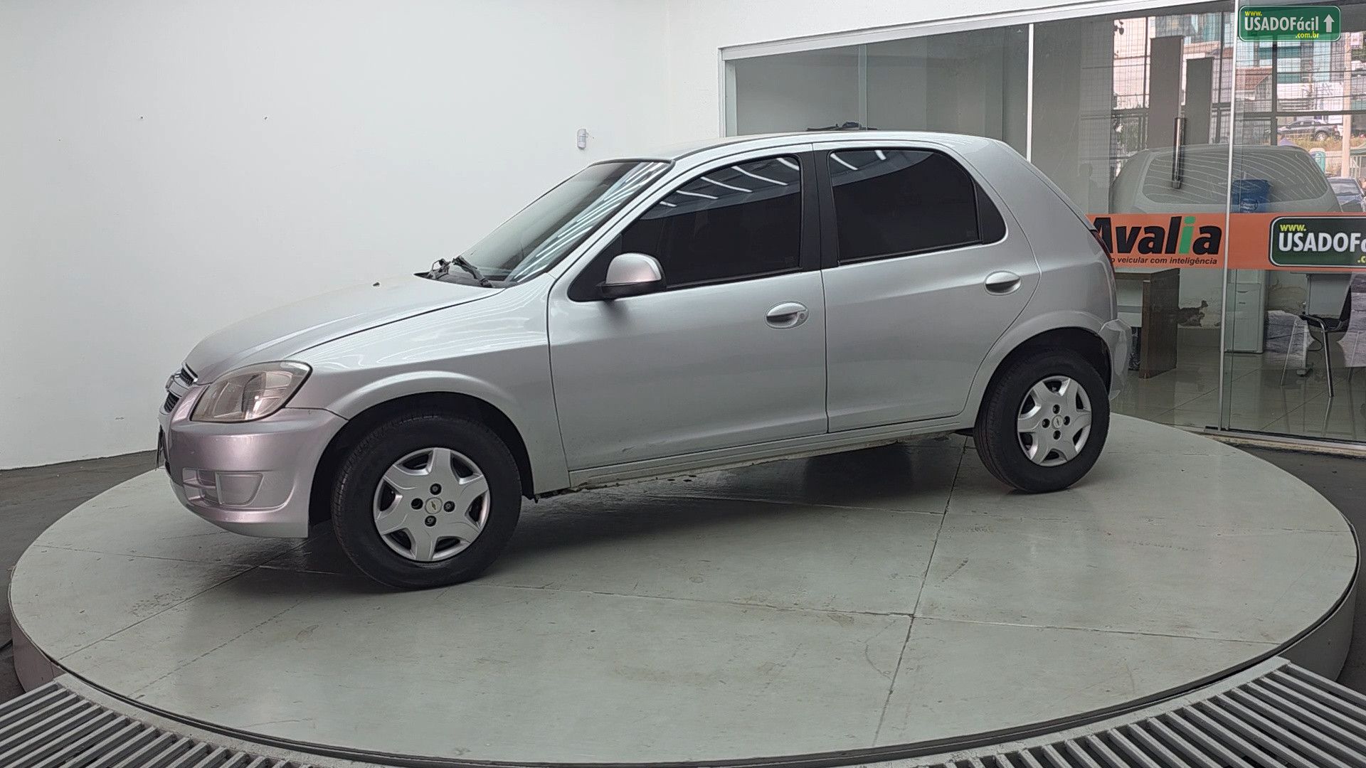 CHEVROLET/GM Celta LT 1.0 4P Flex Power 2013/2014 — foto 8 de 20