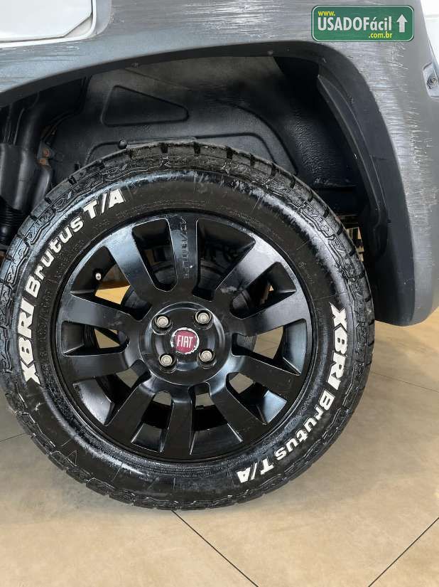 Fiat Strada Adventure CD 1.8 Flex 2015/2016 — foto 14 de 14