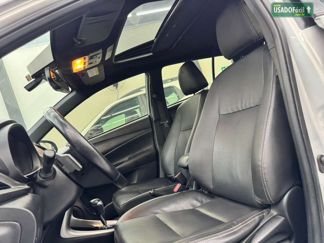 Toyota Yaris Hatch XLS Connect 1.5 Automático Flex 2019/2020 — foto 5 de 10
