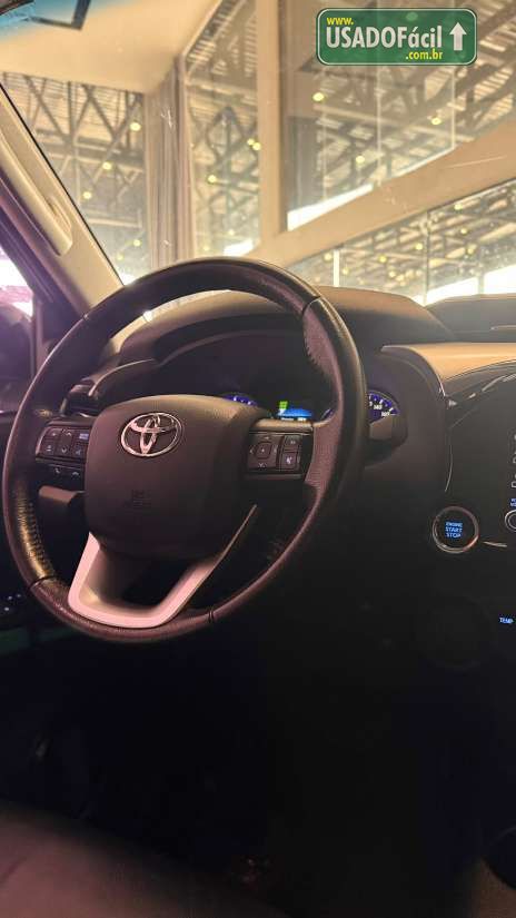 Toyota Hilux SRV CD 2.7 4x2 Automatico Flex 2020/2020 — foto 11 de 12