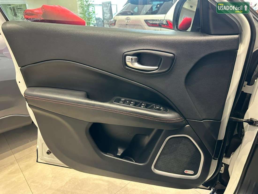Jeep Compass Trailhawk 2.0 4x4 Automático Diesel 2017/2018 — foto 13 de 15