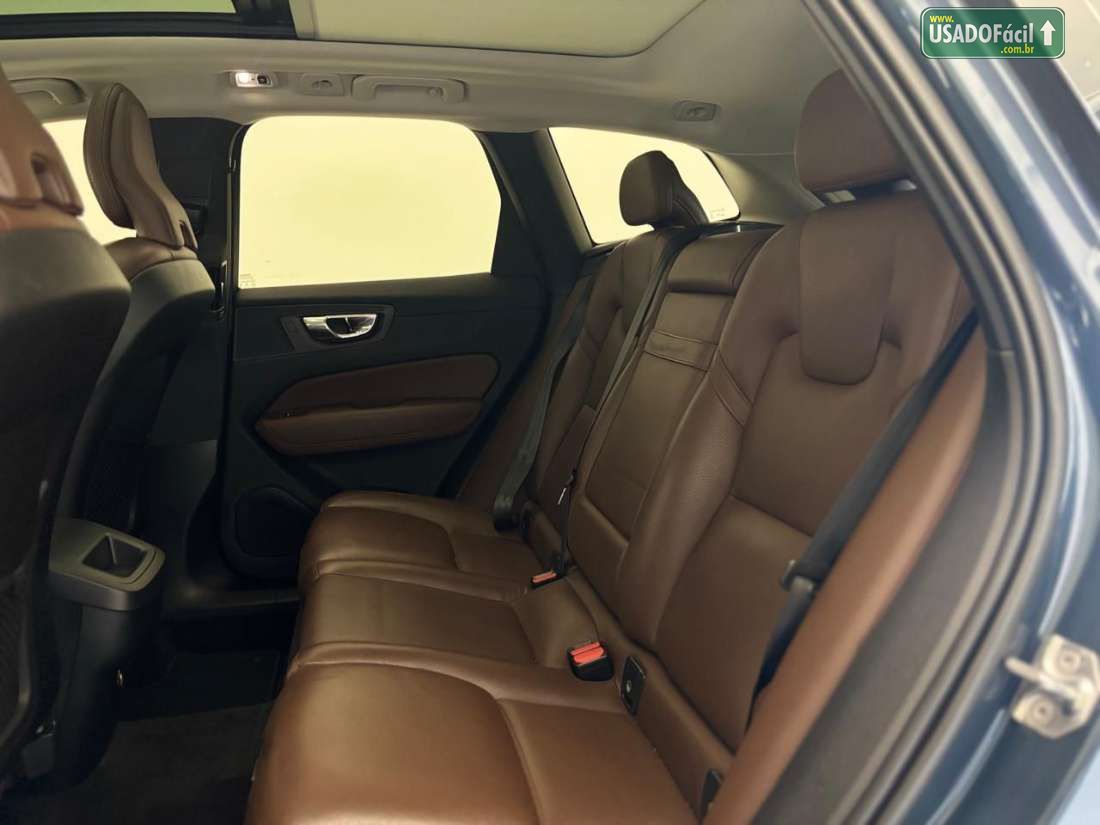 VOLVO Volvo XC 60 D-5 Momentum 2.0 AWD Diesel 5P 2019/2020 — foto 12 de 13