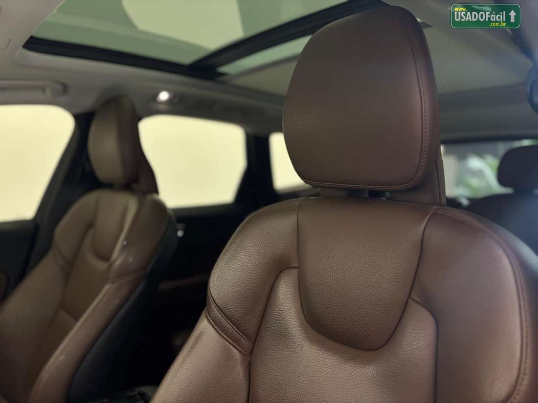 VOLVO Volvo XC 60 D-5 Momentum 2.0 AWD Diesel 5P 2019/2020 — foto 10 de 13