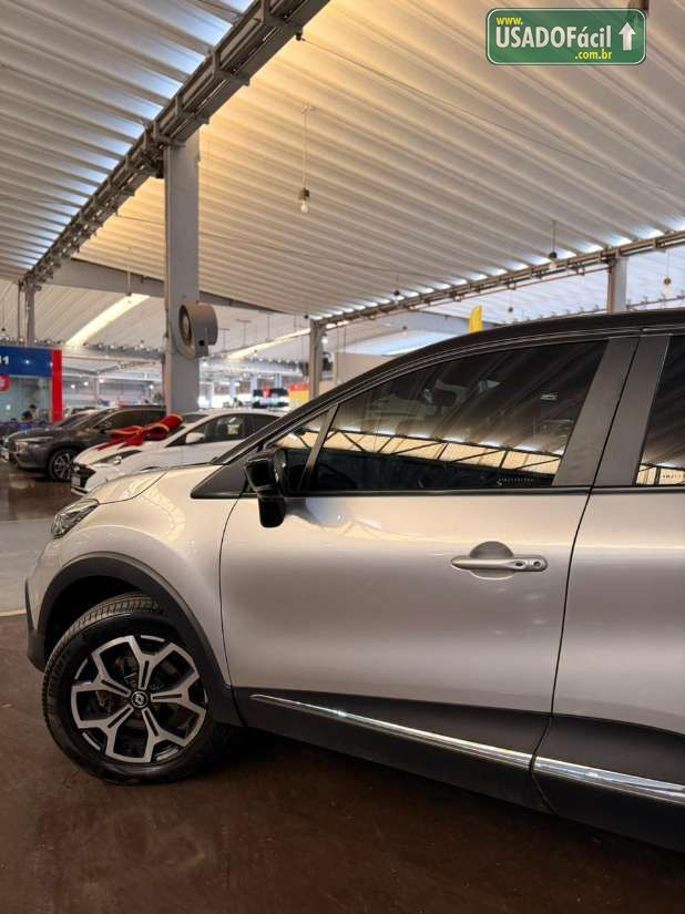 Renault Captur Iconic 1.3 Turbo Automático Flex 2021/2022 — foto 9 de 17