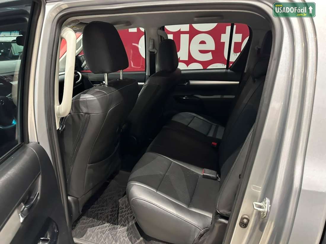 Toyota Hilux SR CD 2.8 4X4 TDI Automático Diesel 2025/2025 — foto 10 de 15
