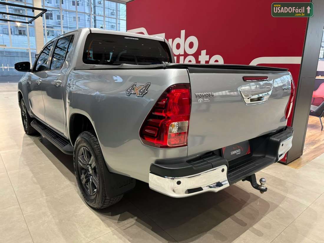 Toyota Hilux SR CD 2.8 4X4 TDI Automático Diesel 2025/2025 — foto 4 de 15