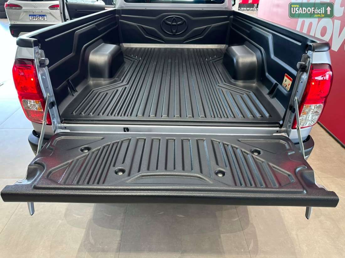 Toyota Hilux CS 4x4 2.8 TDI Automático Diesel 2025/2025 — foto 13 de 14
