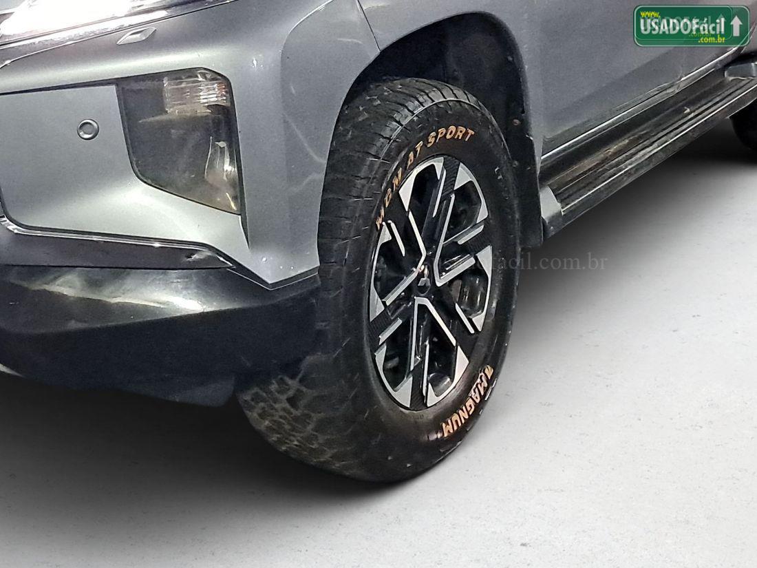 Mitsubishi L200 Triton Sport HPE-S CD 2.4 Automático Diesel 2024/2025 — foto 5 de 12