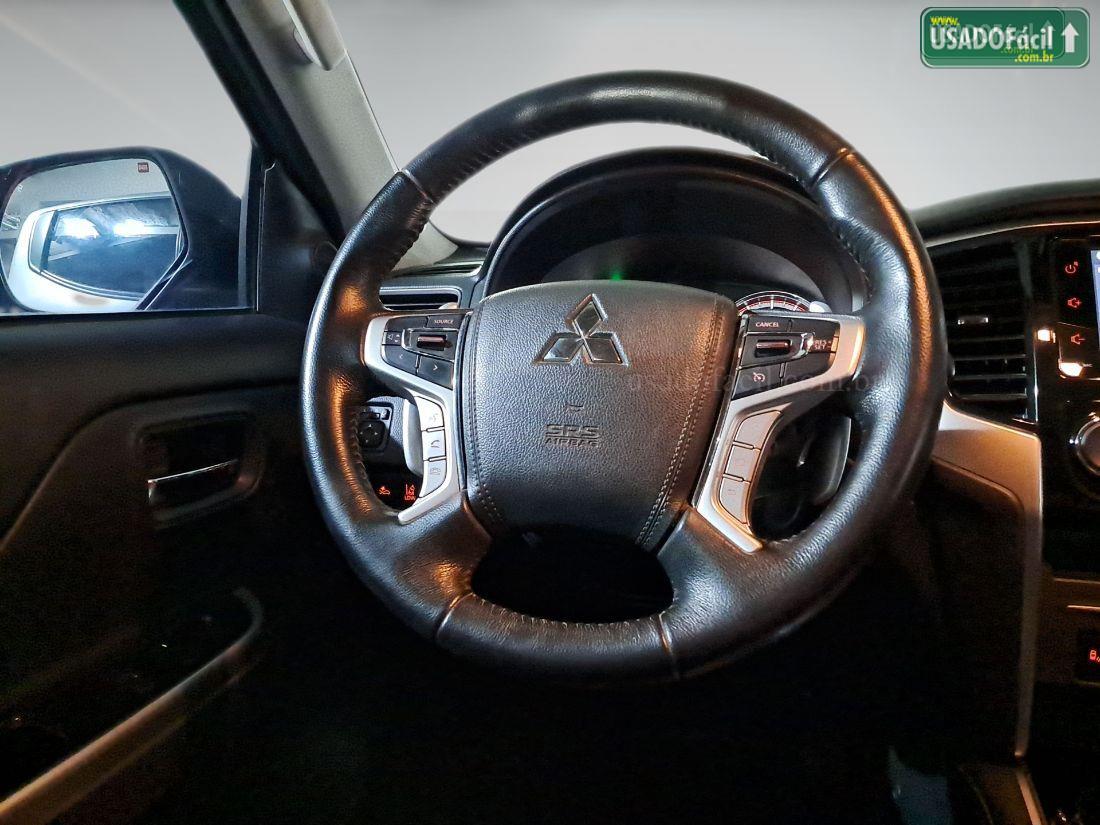 Mitsubishi L200 Triton Sport HPE-S CD 2.4 Automático Diesel 2024/2025 — foto 6 de 12