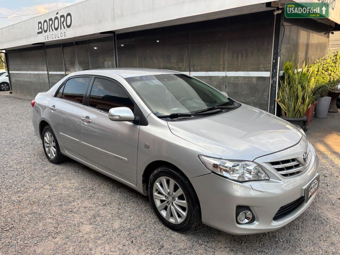 Toyota Corolla Altis 2.0 Automático Flex 2013/2014 — foto 3 de 12