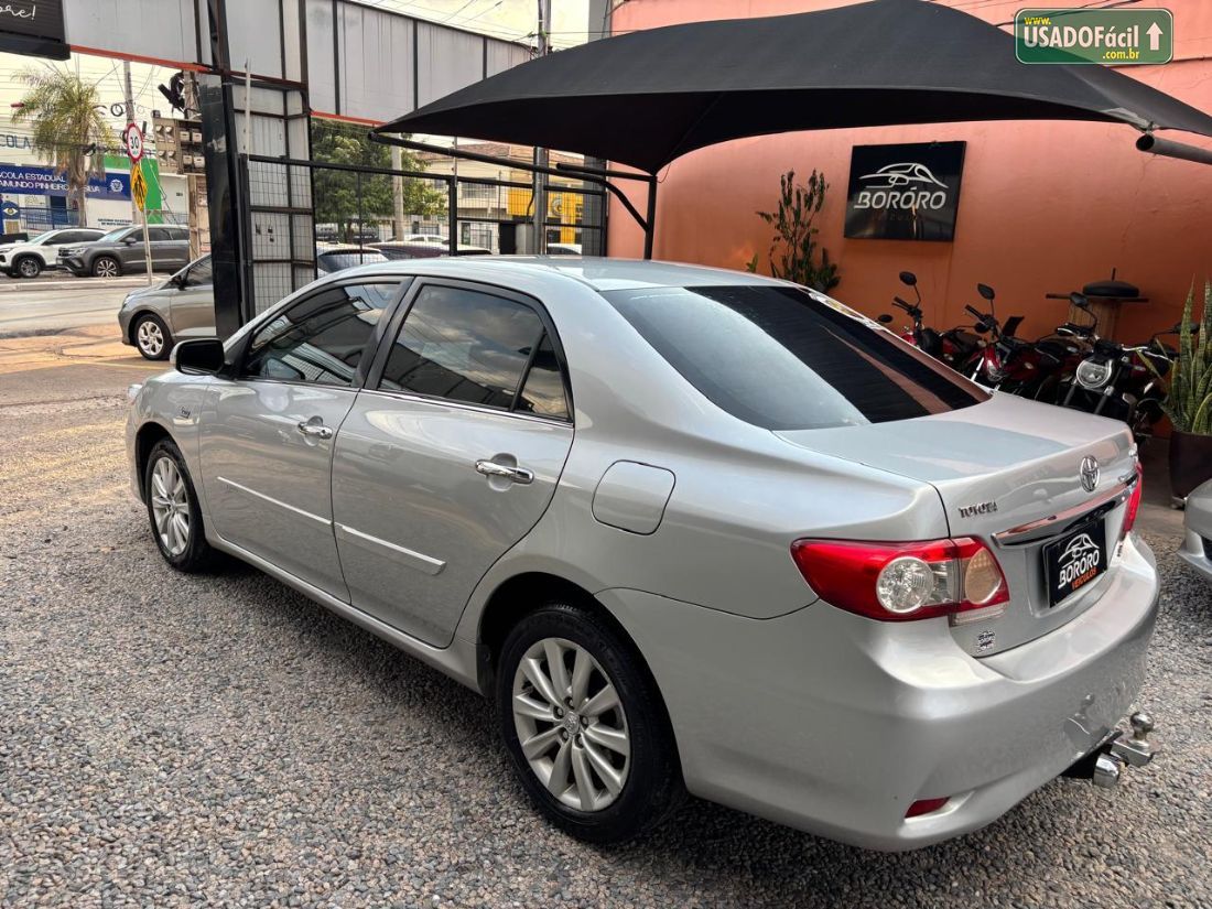 Toyota Corolla Altis 2.0 Automático Flex 2013/2014 — foto 6 de 12