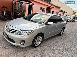 Corolla Altis 2.0 Automático Flex 2013/2014 em Cuiabá - MT