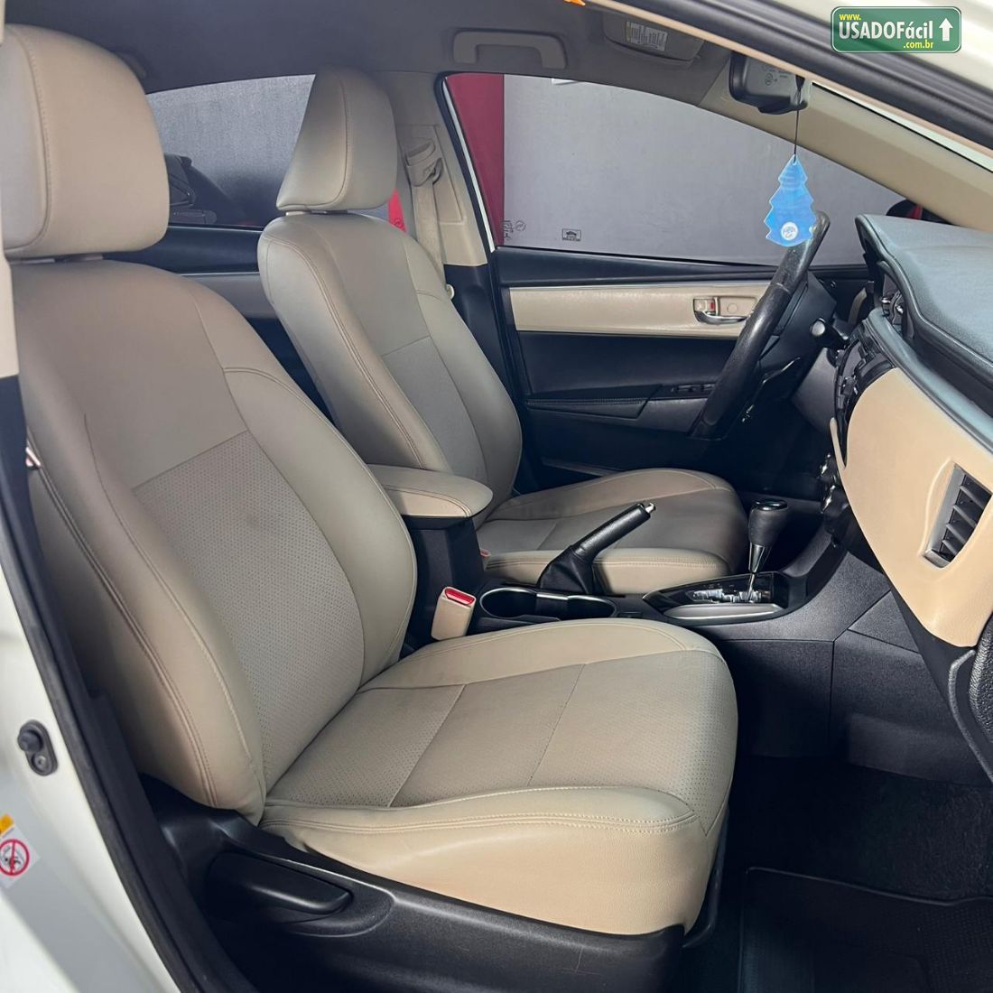 Toyota Corolla Altis 2.0 Automático Flex 2015/2016 — foto 11 de 12