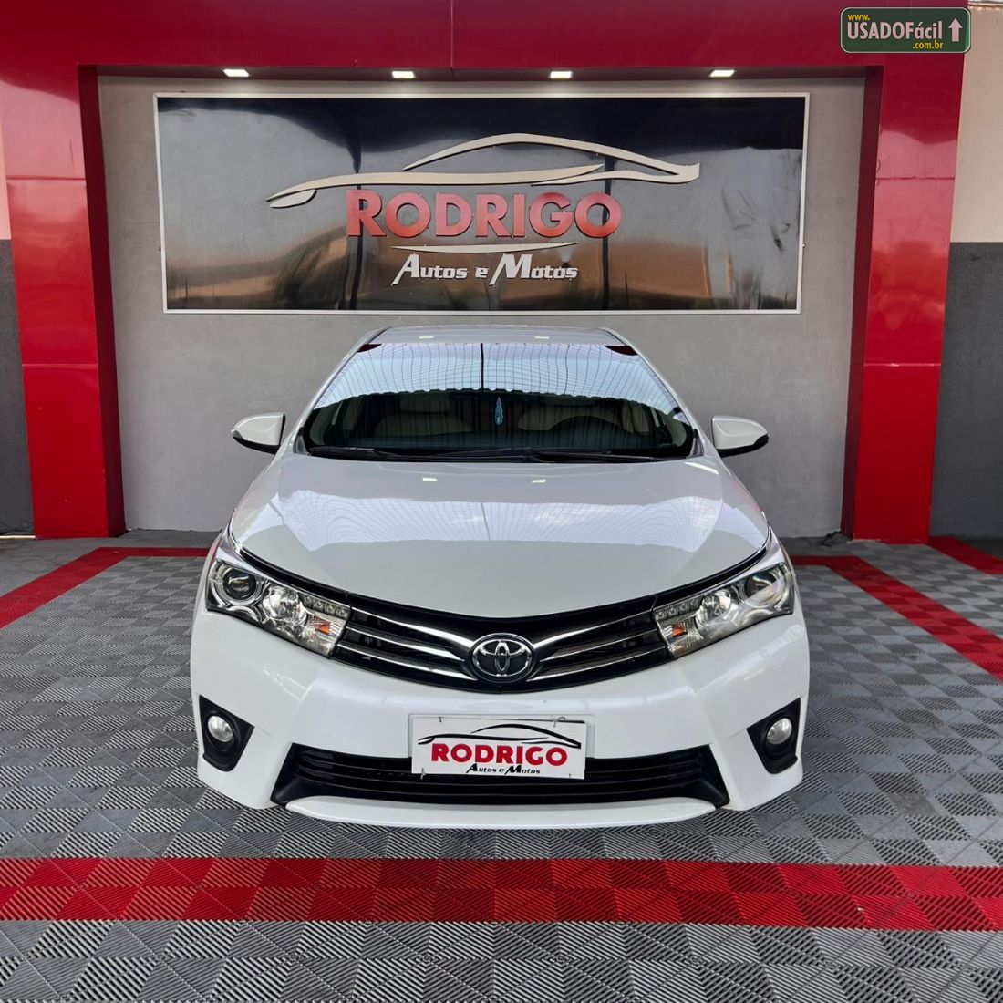 Toyota Corolla Altis 2.0 Automático Flex 2015/2016 — foto 2 de 12
