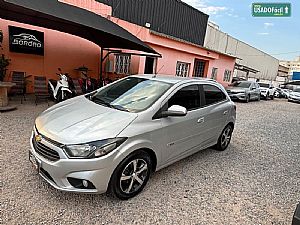 Onix Hatch Ltz 1.4 Automático Flex 2017/2018 em Cuiabá - MT