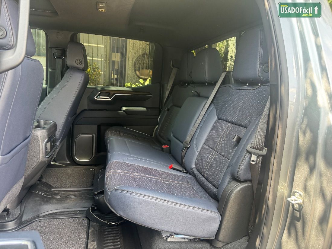 CHEVROLET/GM Silverado High Country 5.3 V8 AWD Automático 2024/2025 — foto 10 de 30