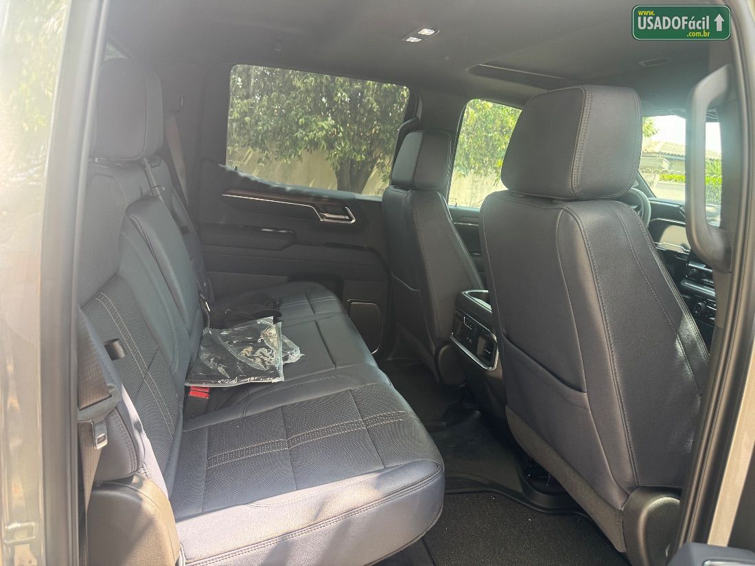 CHEVROLET/GM Silverado High Country 5.3 V8 AWD Automático 2024/2025 — foto 13 de 30