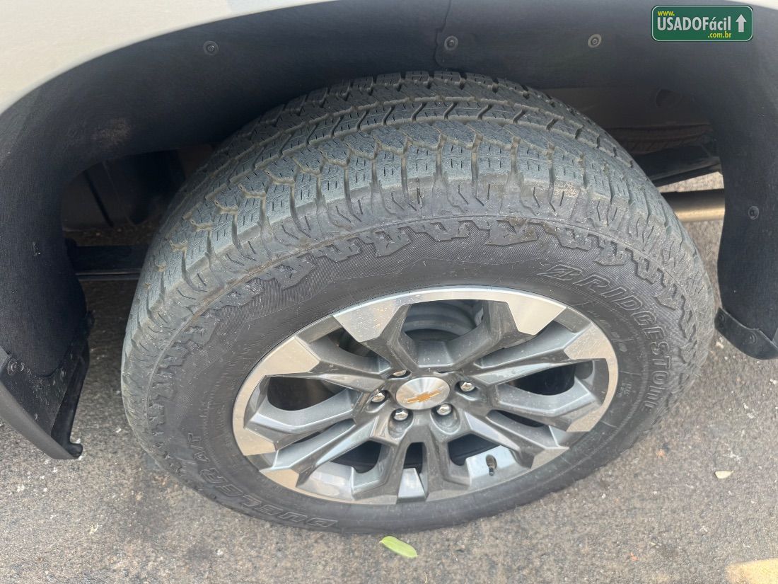 CHEVROLET/GM Silverado High Country 5.3 V8 AWD Automático 2024/2025 — foto 26 de 30