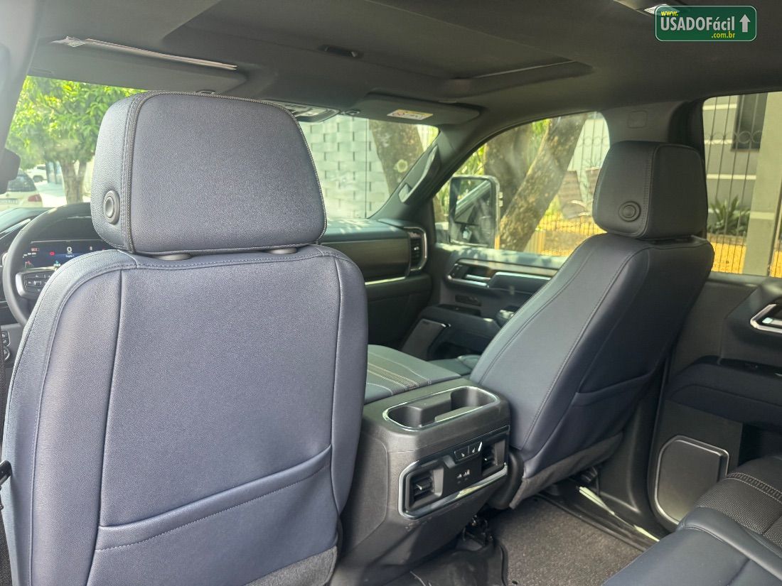 CHEVROLET/GM Silverado High Country 5.3 V8 AWD Automático 2024/2025 — foto 6 de 30