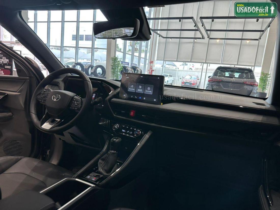 TOYOTA YARIS CROSS 1.5 XRX automático híbrido 2026/2026 — foto 12 de 17