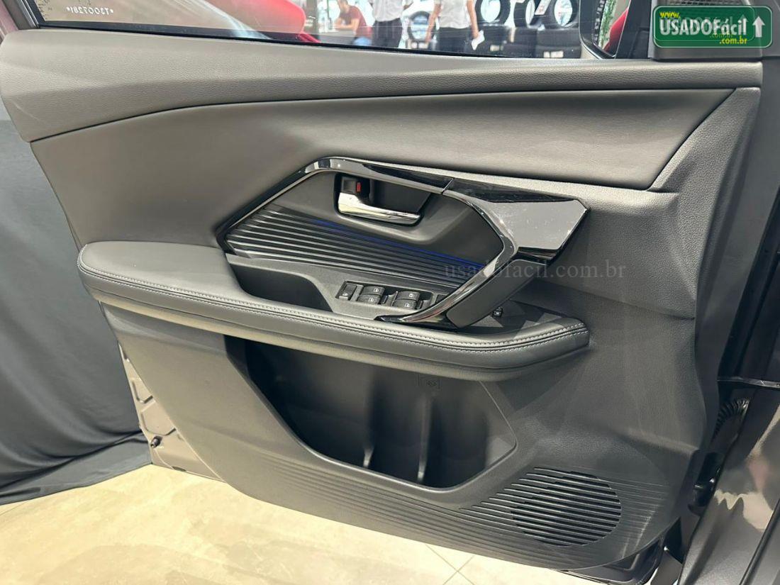 TOYOTA YARIS CROSS 1.5 XRX automático híbrido 2026/2026 — foto 15 de 17
