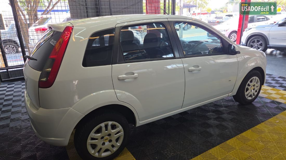 Ford Fiesta Hatch SE Mecânico 5P Flex 2014/2014 — foto 3 de 5