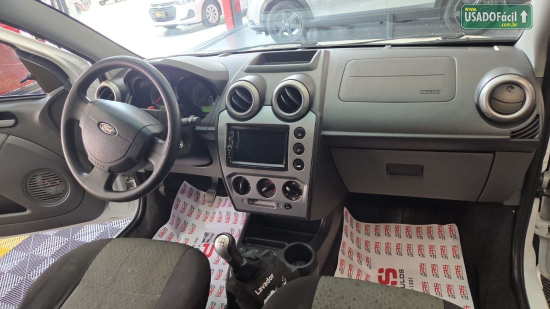 Ford Fiesta Hatch SE Mecânico 5P Flex 2014/2014 — foto 5 de 5