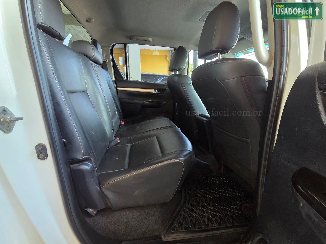 TOYOTA Hilux SR CD 2.8 TDI 4X4 Diesel Automático 2019/2019 — foto 10 de 11