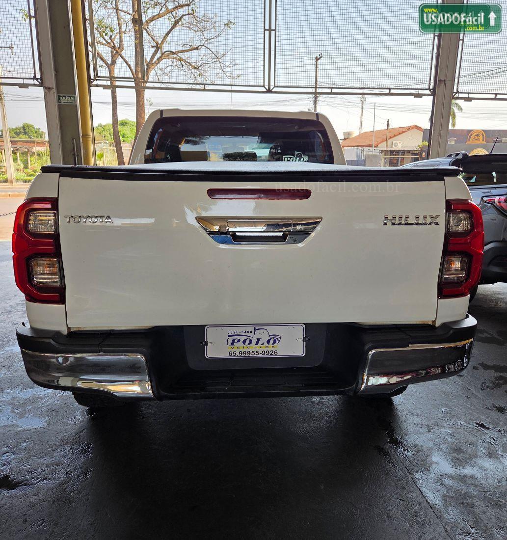 TOYOTA Hilux SR CD 2.8 TDI 4X4 Diesel Automático 2019/2019 — foto 4 de 11