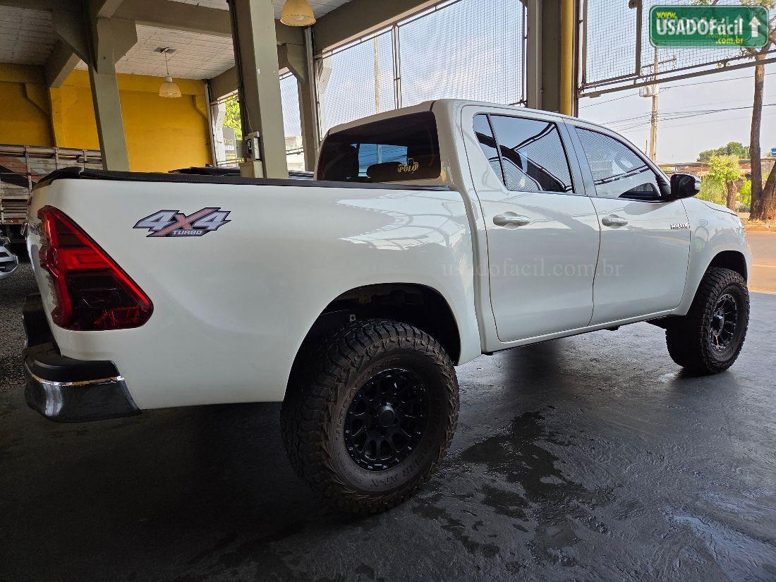 TOYOTA Hilux SR CD 2.8 TDI 4X4 Diesel Automático 2019/2019 — foto 5 de 11