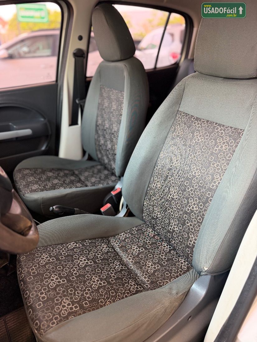 Fiat Uno Vivace Celebration 1.0 EVO Fire Flex 5P 2011/2012 — foto 13 de 14