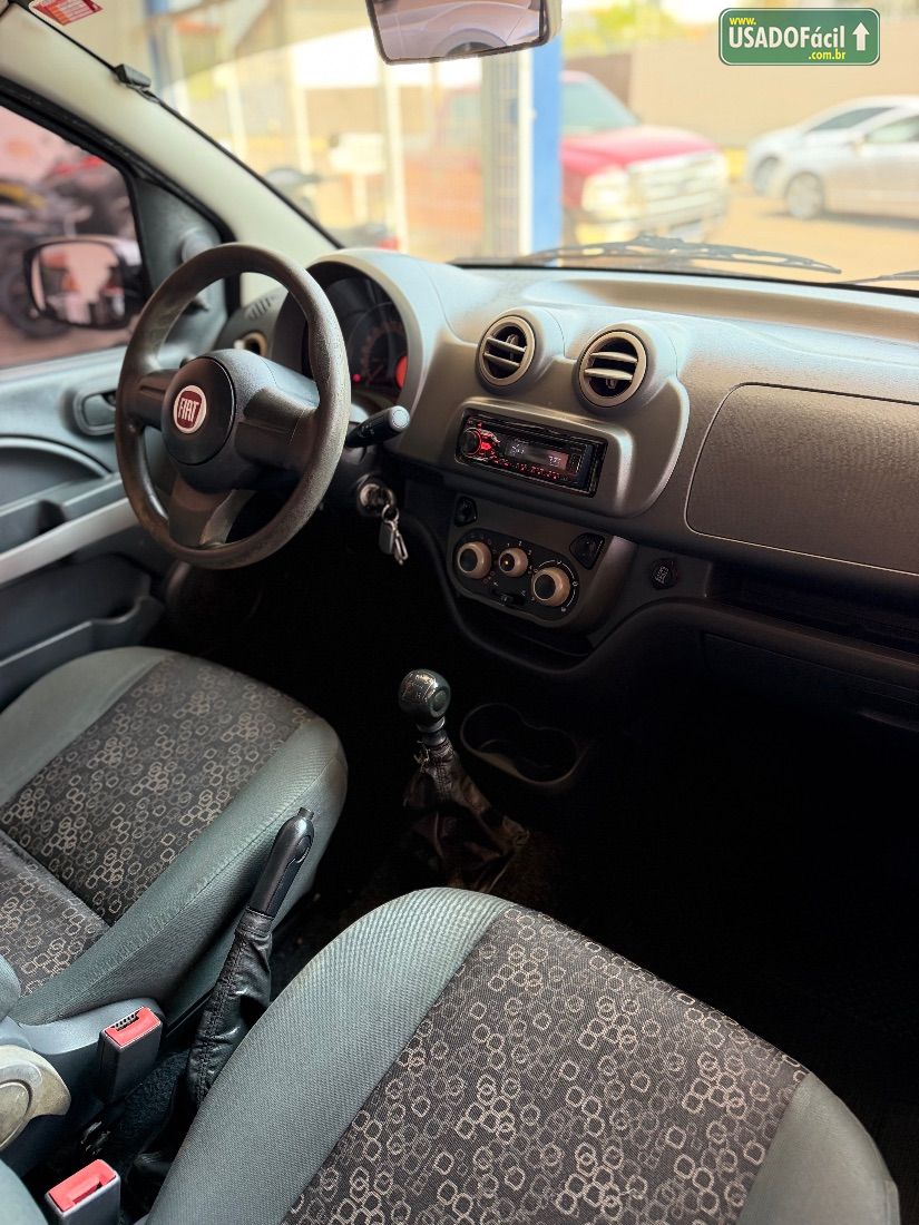 Fiat Uno Vivace Celebration 1.0 EVO Fire Flex 5P 2011/2012 — foto 14 de 14