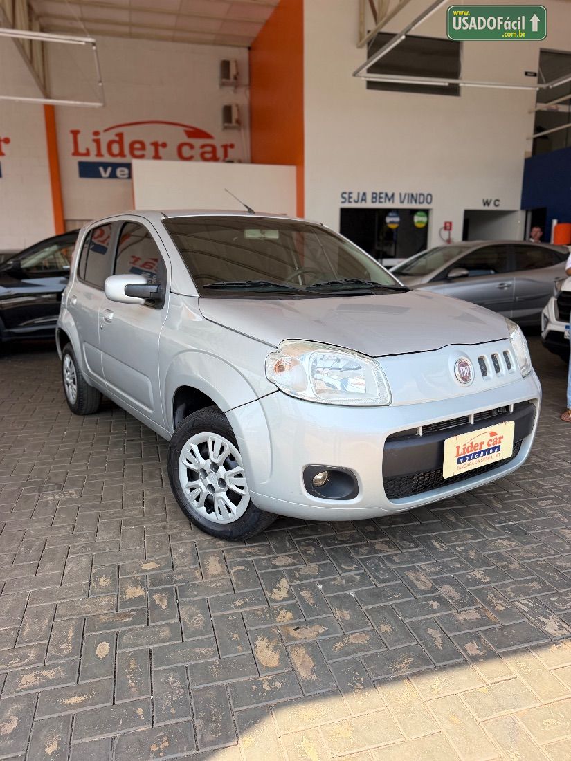 Fiat Uno Vivace Celebration 1.0 EVO Fire Flex 5P 2011/2012 — foto 3 de 14