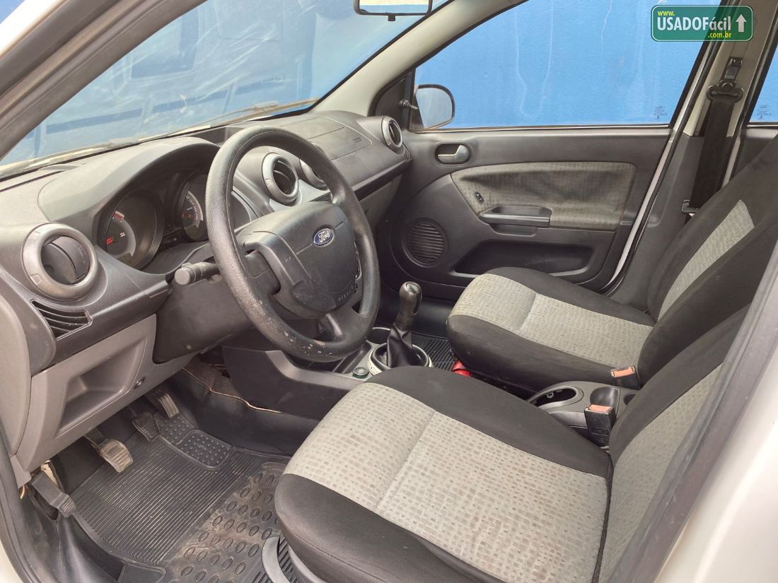 Ford Fiesta Sedan 1.6 Mecânico Flex 2013/2014 — foto 9 de 14