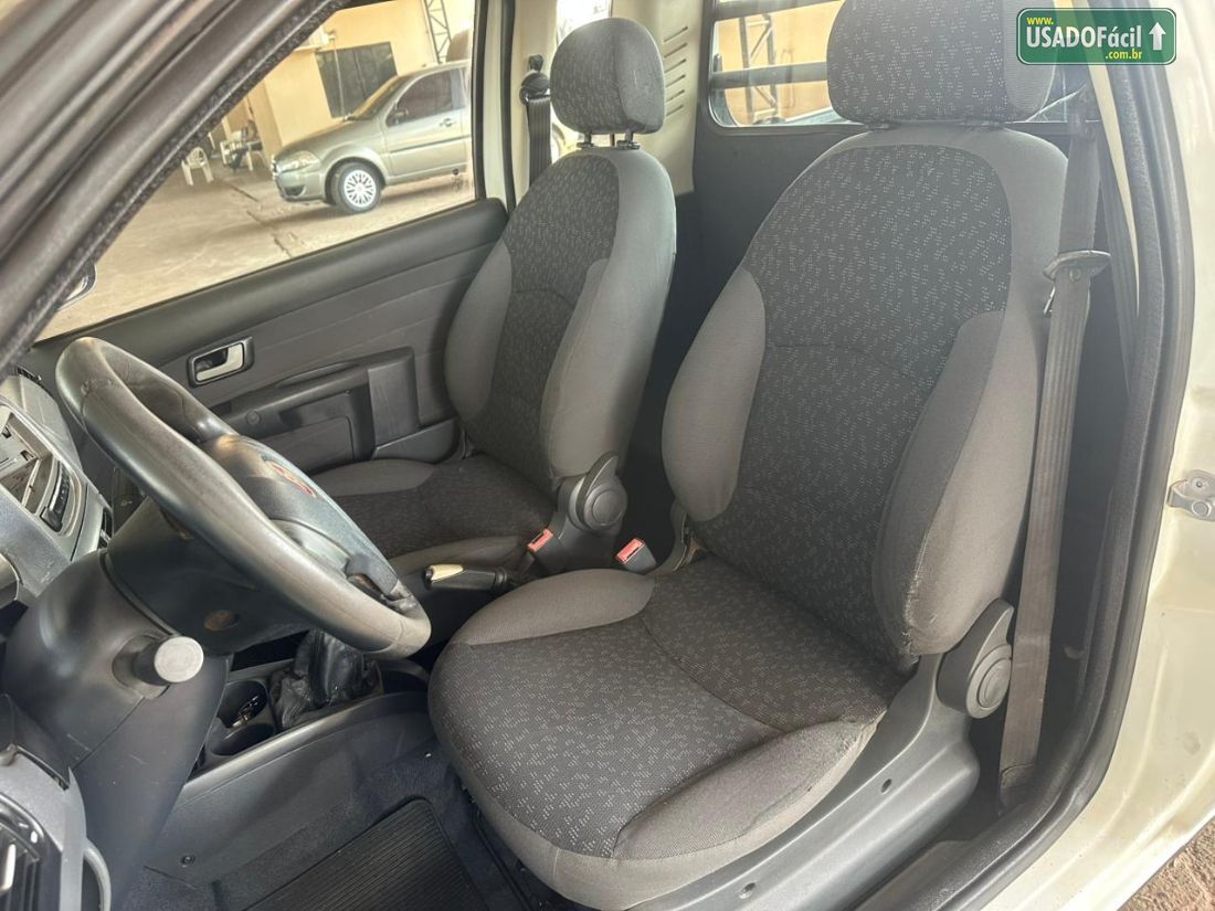Fiat Strada Trekking CE 1.6 Flex 2013/2013 — foto 7 de 10