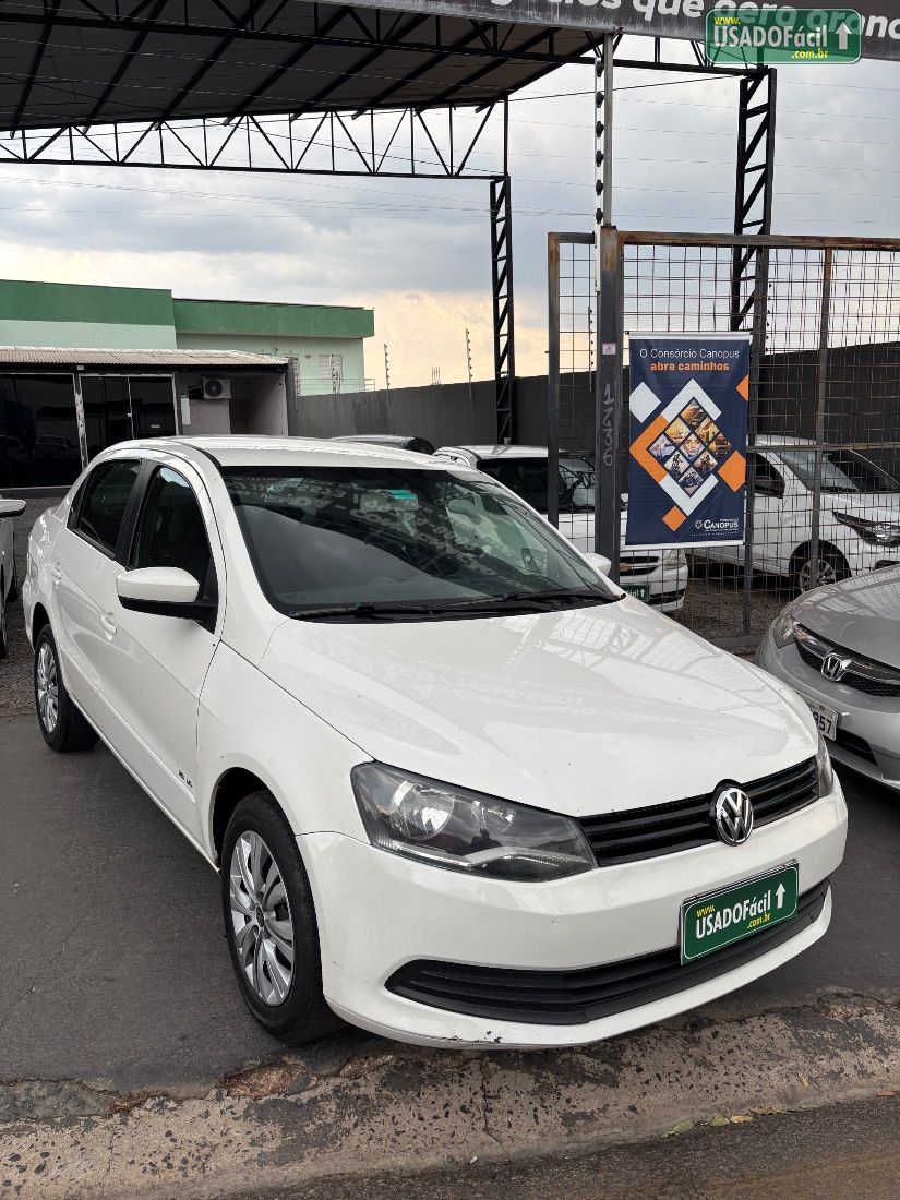 Volkswagen Voyage Comfortline 1.6 Total Flex 2013/2014 — foto 3 de 12