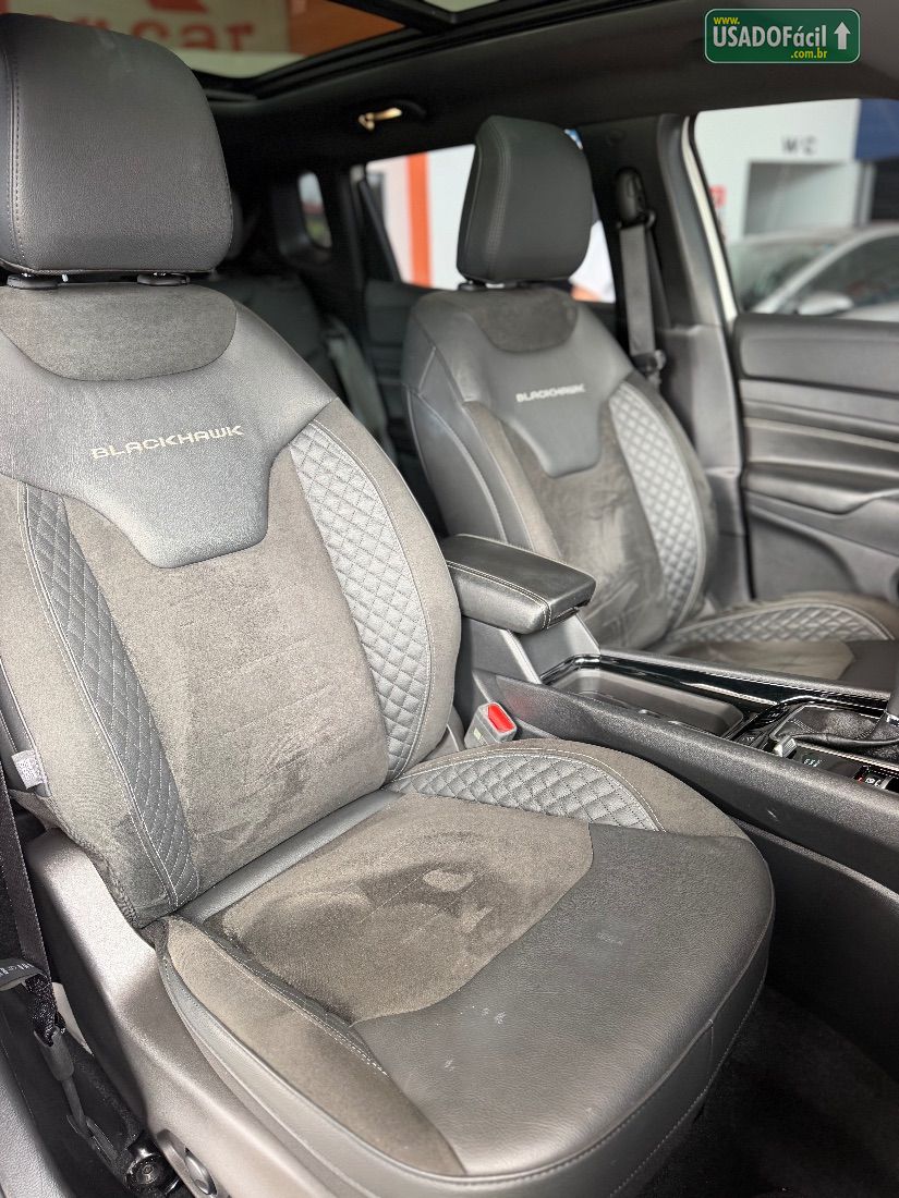 Jeep Compass Black Hurricane 2.0 4x4 Turbo Automático 2024/2025 — foto 17 de 23
