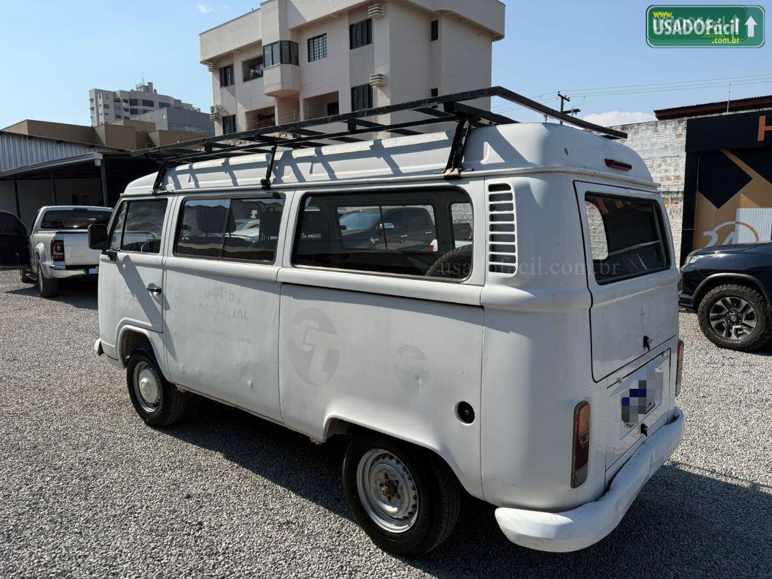 Volkswagen Kombi Lotação Mi Total Flex 2011/2012 — foto 3 de 10